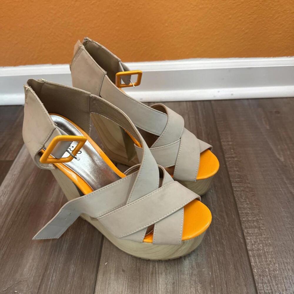 Qupid High Heel Wedge Platform Sandals